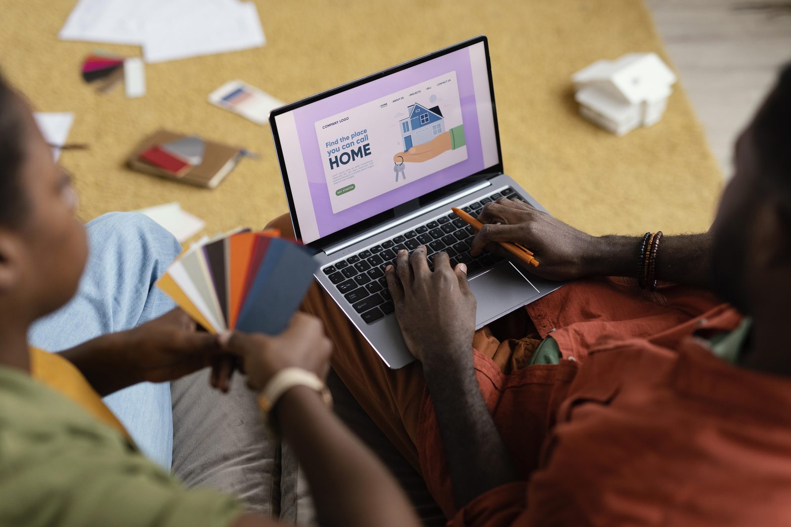 Landing page présentée sur un ordinateur portable, avec un appel à l'action clair